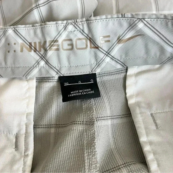 Nike Golf Shorts - Picture 4 of 7